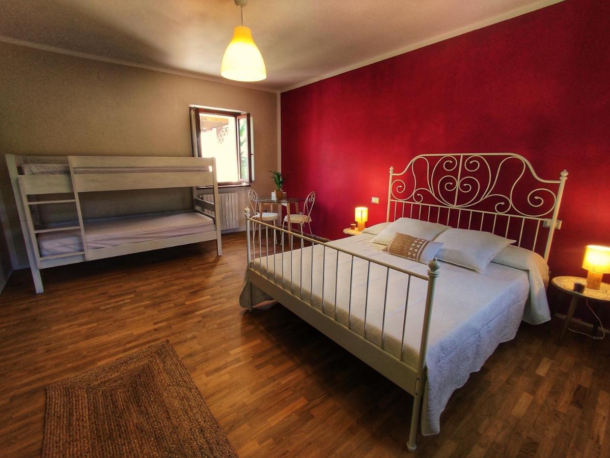 La Tomatica In Commedia Villa Mongardino Exteriör bild