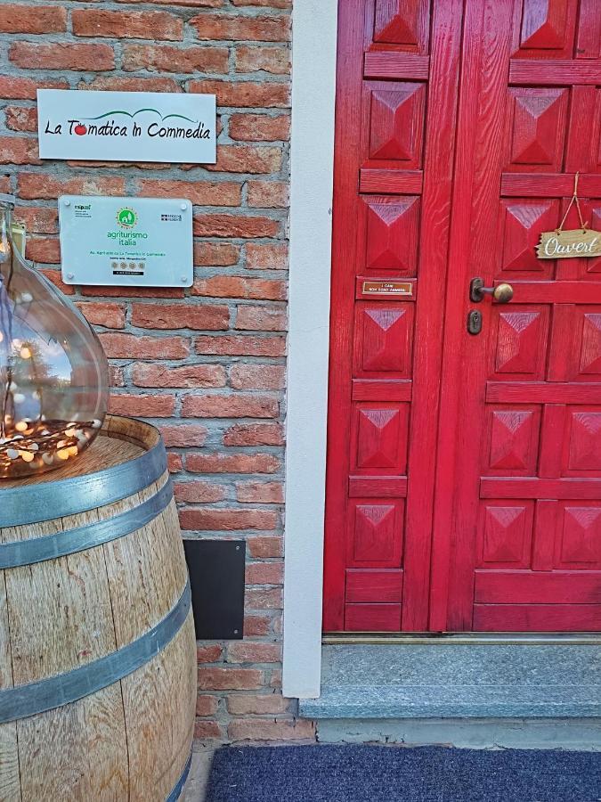 La Tomatica In Commedia Villa Mongardino Exteriör bild