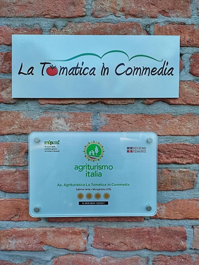 La Tomatica In Commedia Villa Mongardino Exteriör bild